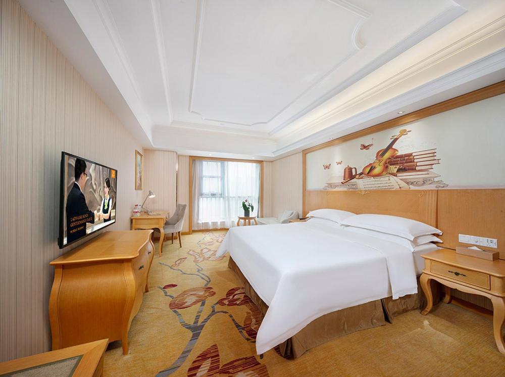 Vienna Hotel Zhengzhou Zhongyuan Futa Dış mekan fotoğraf