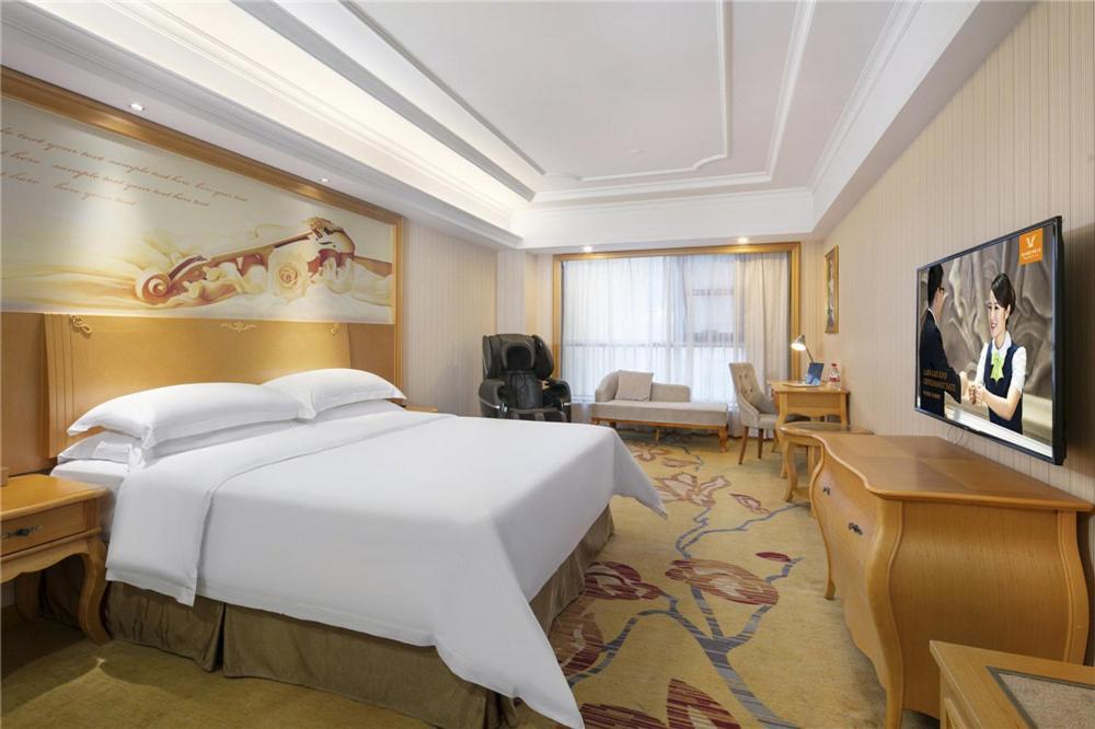 Vienna Hotel Zhengzhou Zhongyuan Futa Dış mekan fotoğraf