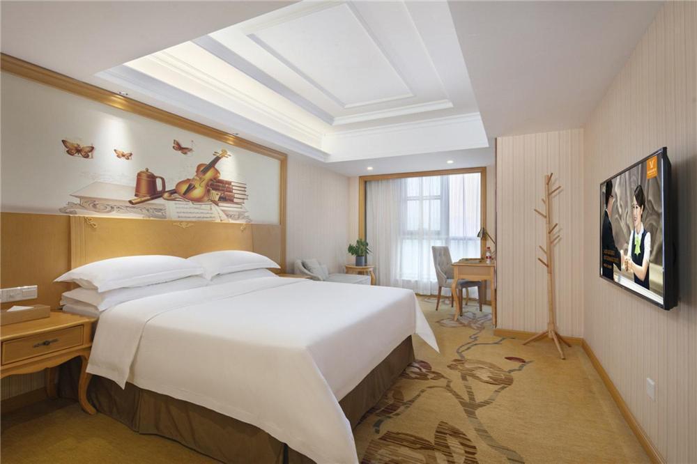 Vienna Hotel Zhengzhou Zhongyuan Futa Dış mekan fotoğraf