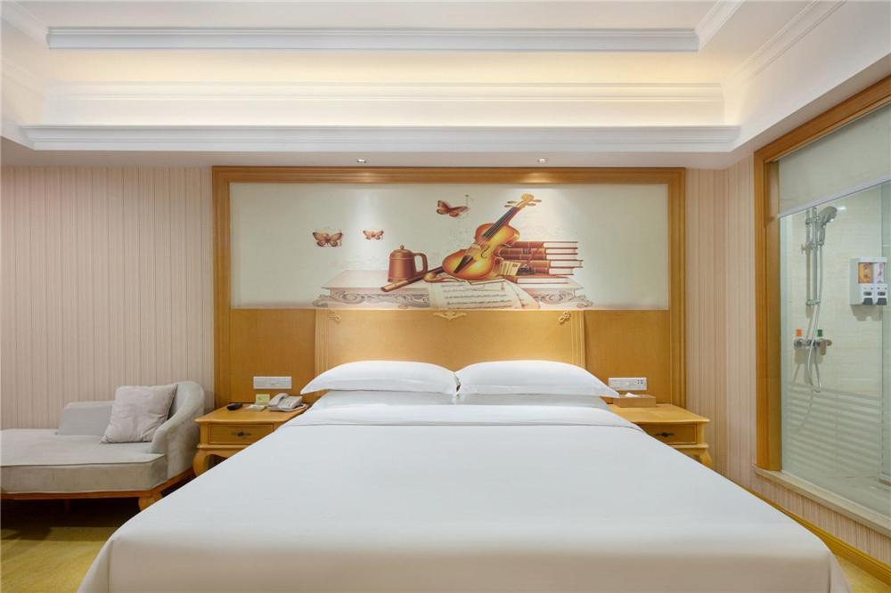 Vienna Hotel Zhengzhou Zhongyuan Futa Dış mekan fotoğraf